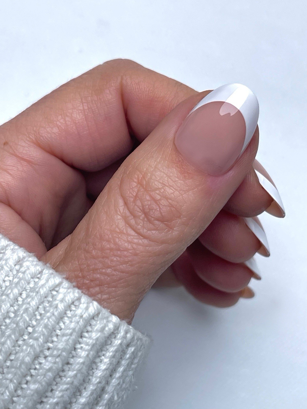 Red Aspen Press On Nails, Short Almond, Classic French, Mamie