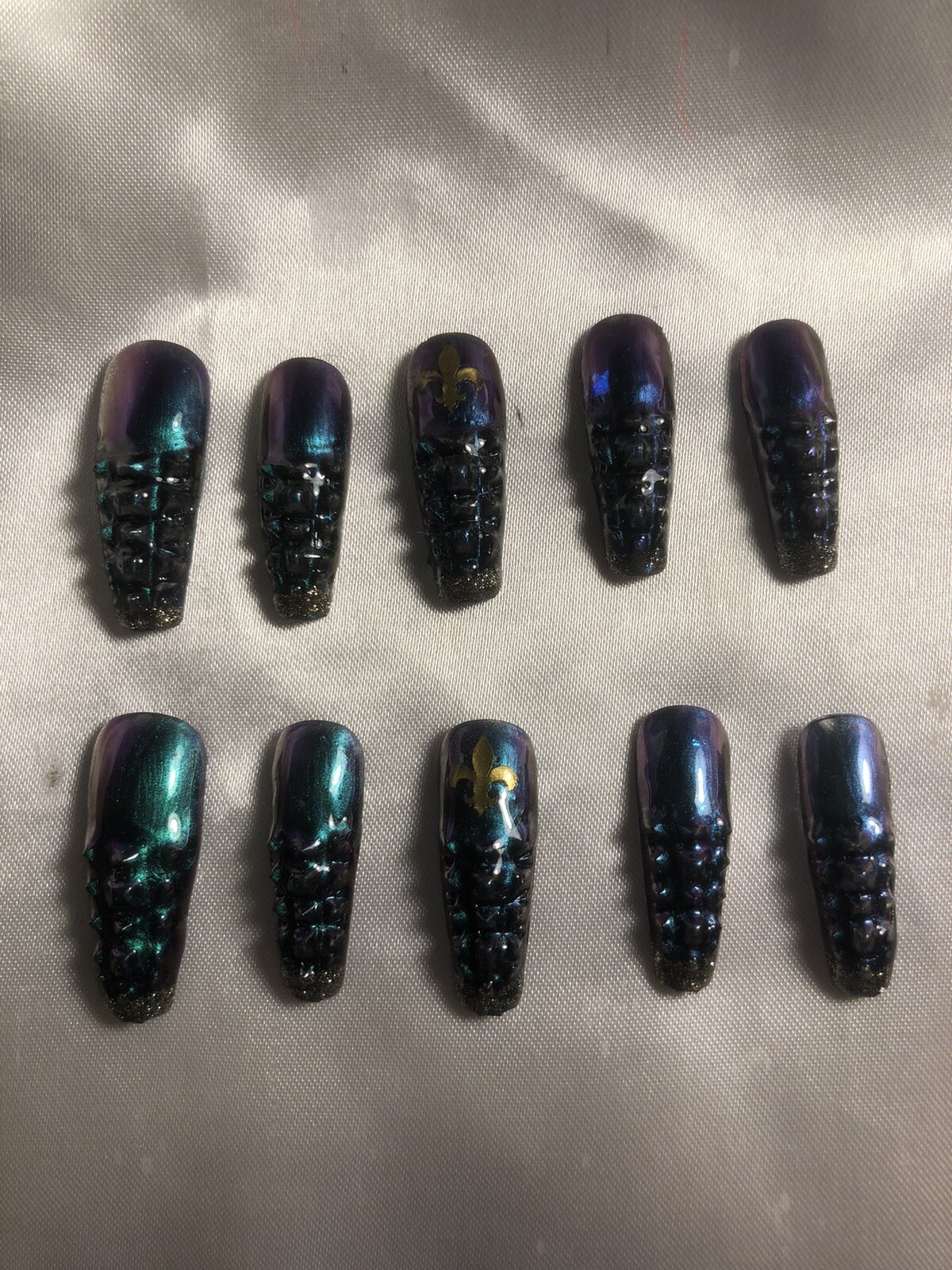 Z NAILZ!/Z CLAWZ! Gorgeous Set Of LA MARDI GRAS Gator Textured Press On Nails