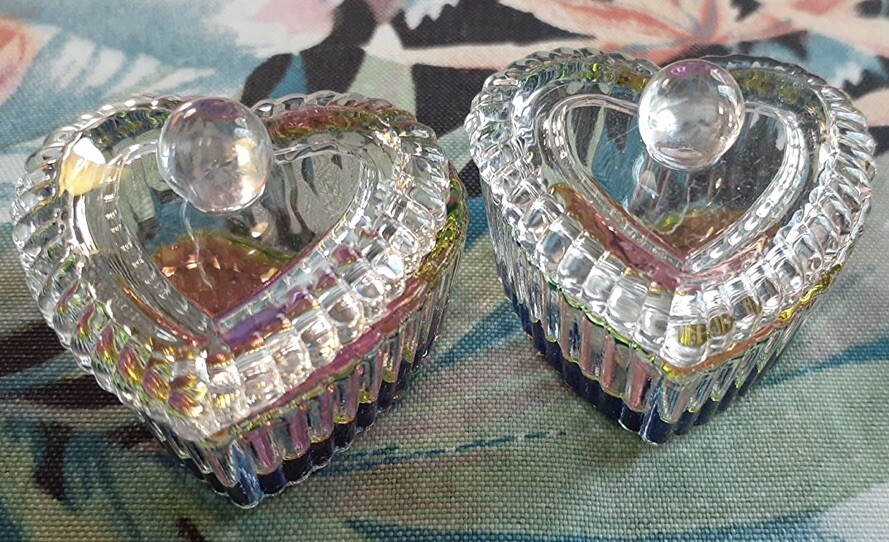 Glam Up Your Manicures & Acrylic Sets with Extraordinary Crystal Nail Dishes!