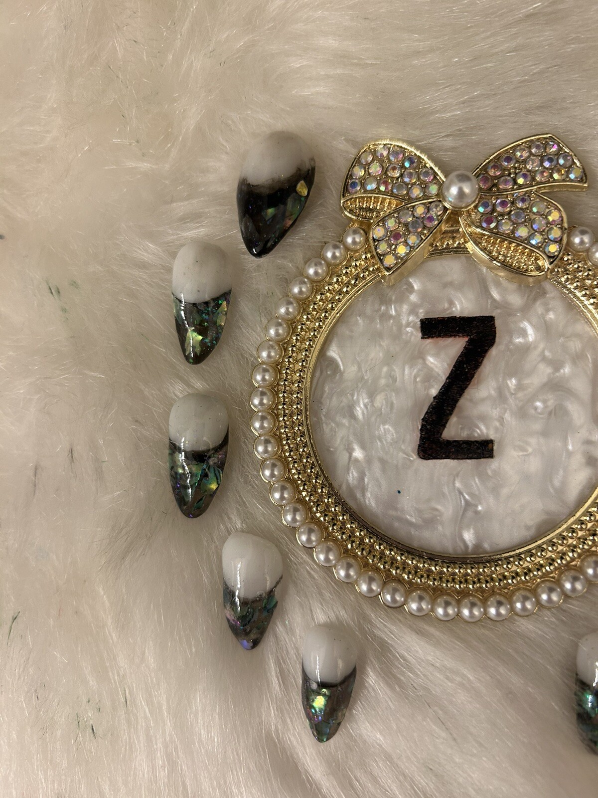 Z NAILZ! Handmade Med. Almond With Aurora Gel And Abalone Shells Press On Nails