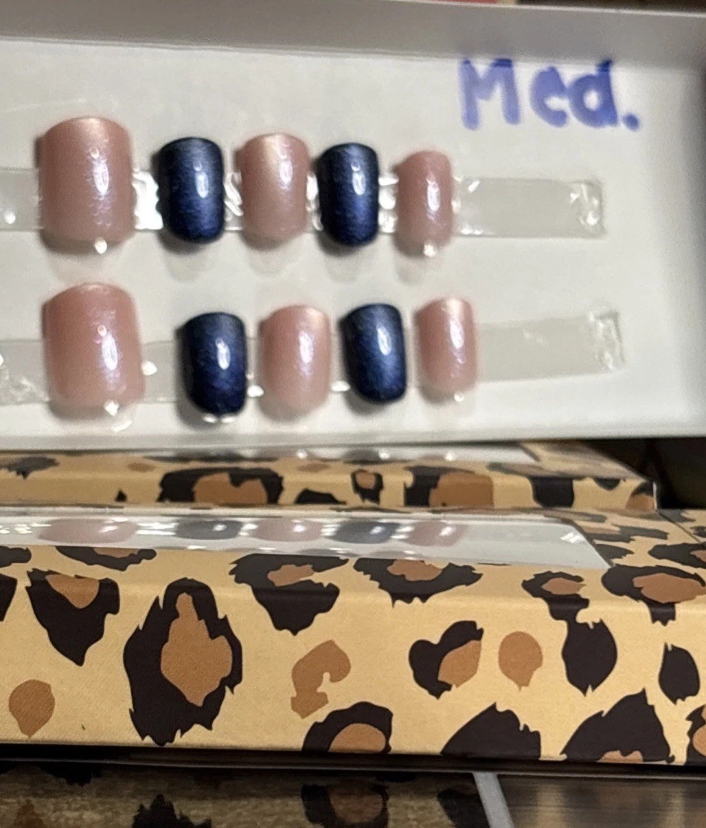 Press On Nails Short Square Glitter Cateye Sz Medium Pink&Blue Cateye