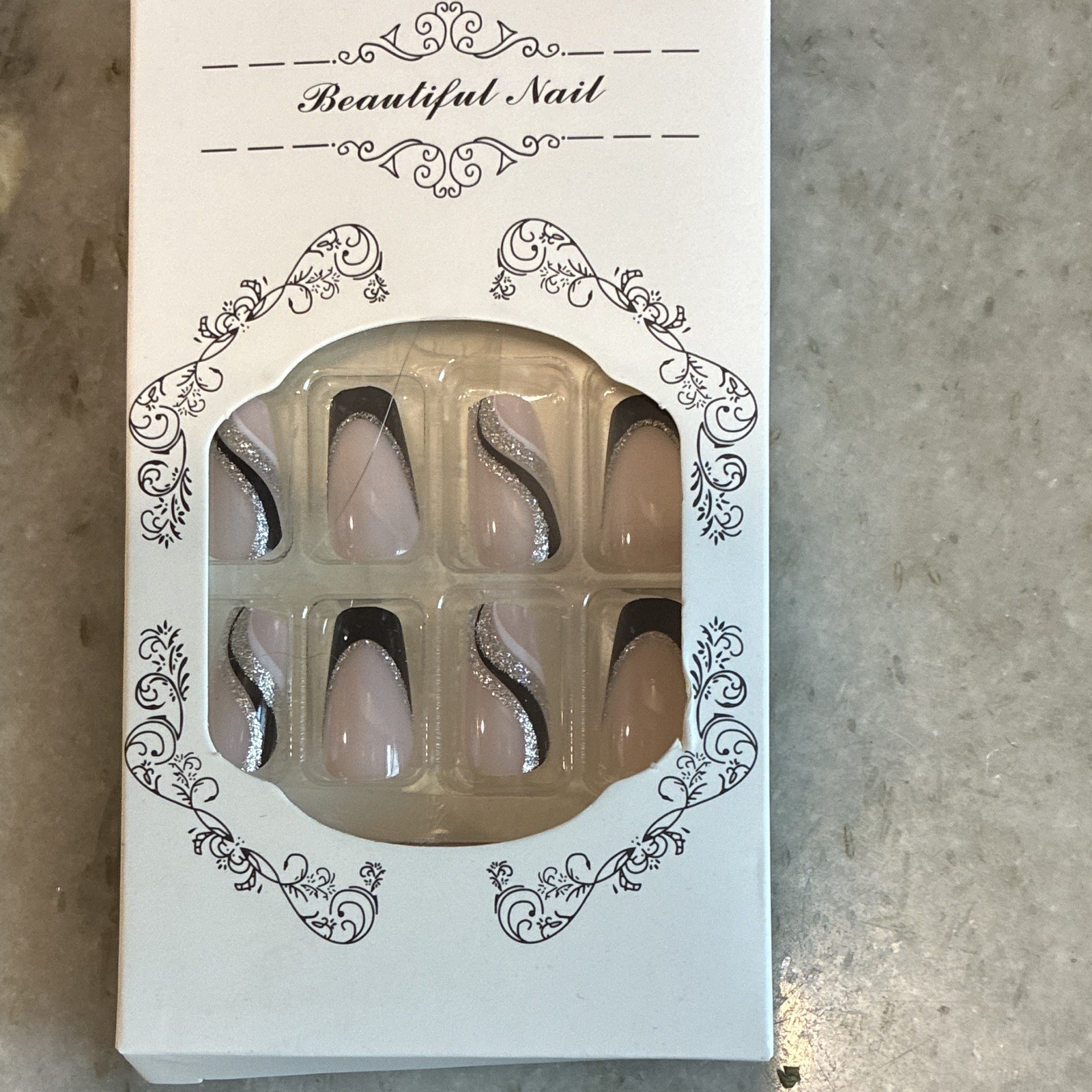Beautiful Nail Press-On Nails Pre-Designed Medium Square Pink/Black/Silver