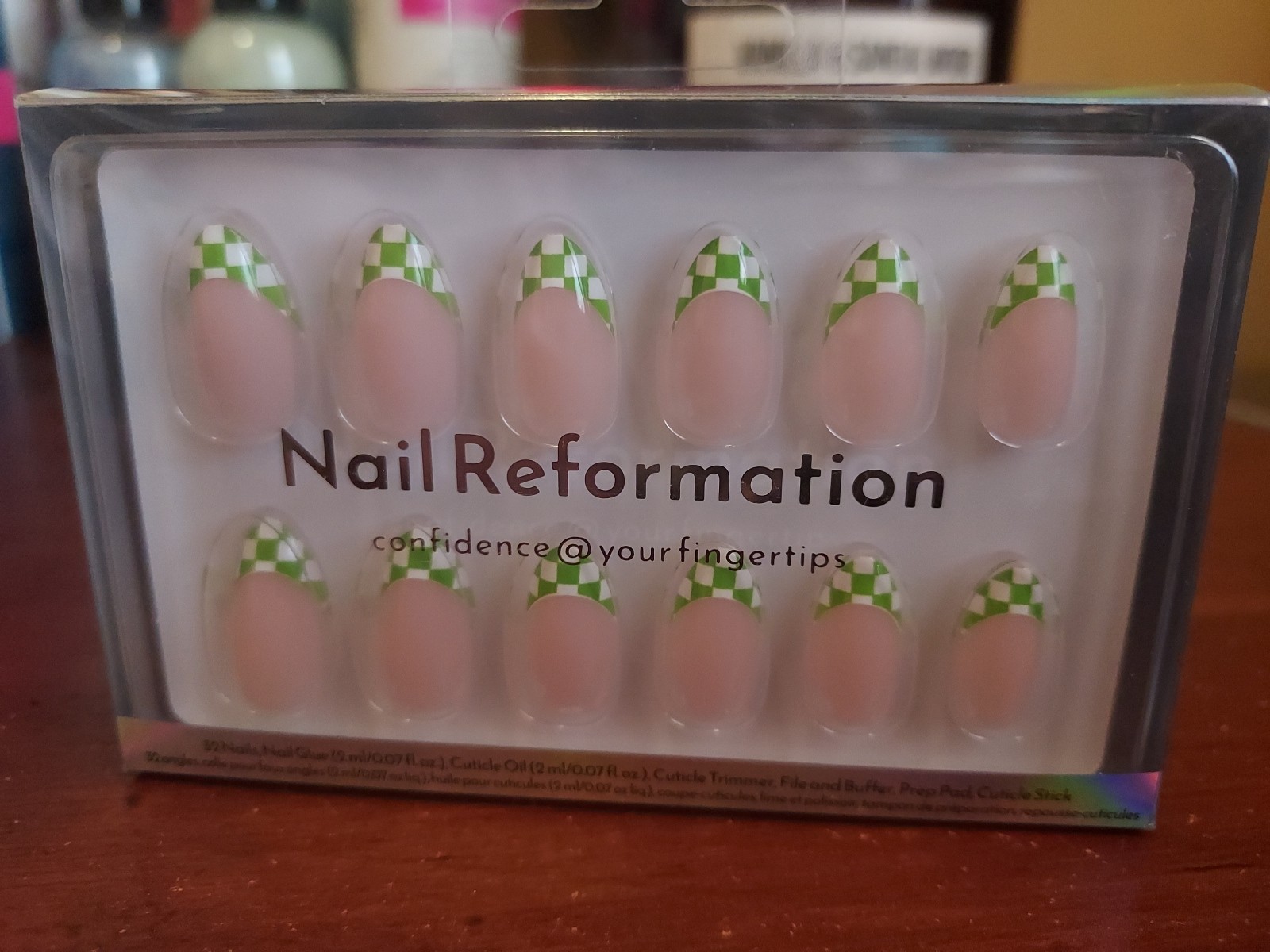 Nail Reformation Short Almond Nails In Check Green and White 32 Nails