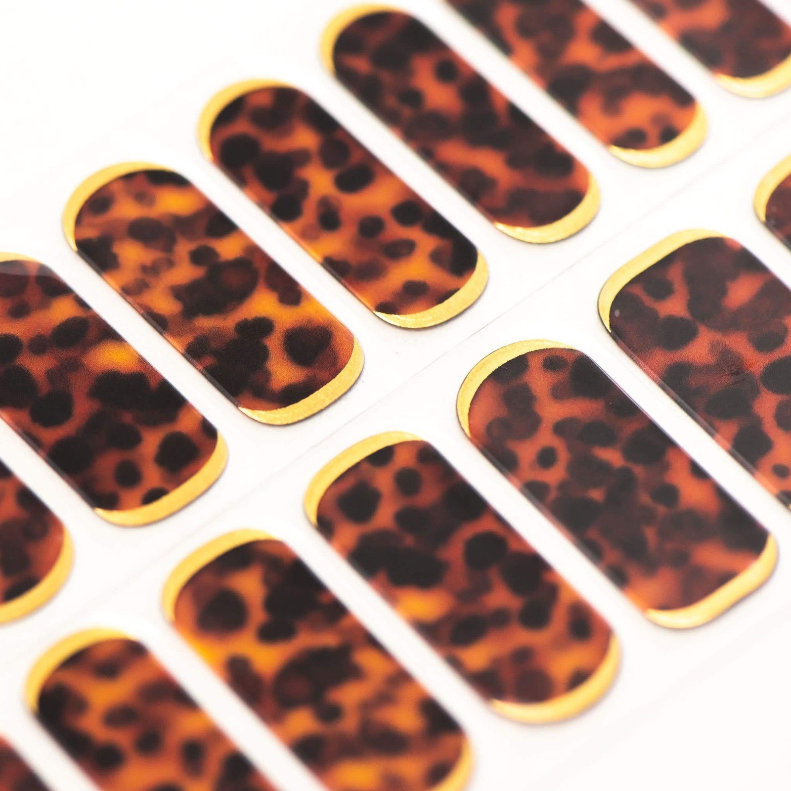 Siara Martin Beauty Delphinus Elite UV Gel Nail Wraps Tortoiseshell Gold Trim