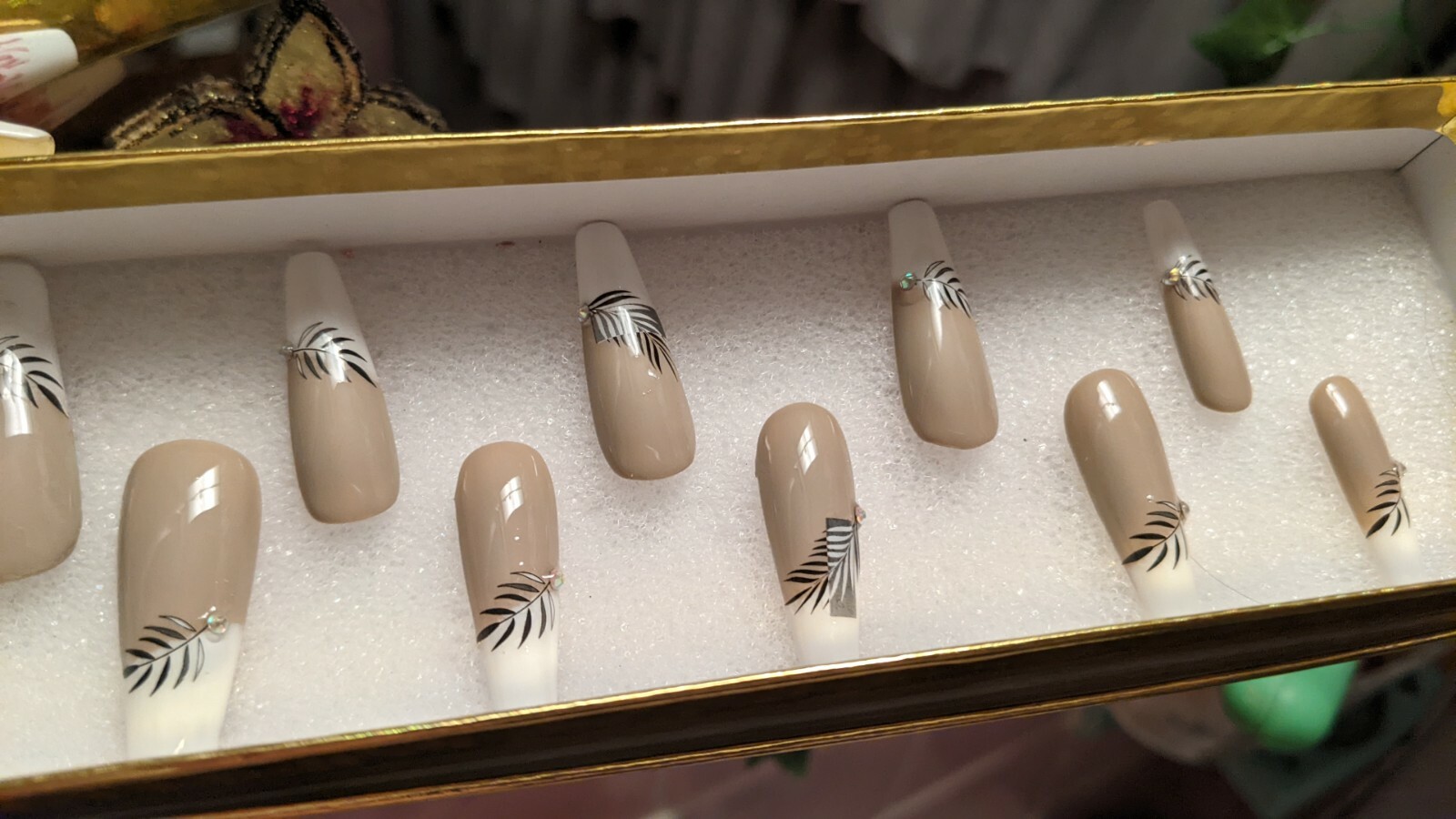 French Tip palm tree press on nails xs/s/m/l custom sizes available. Msg w/size