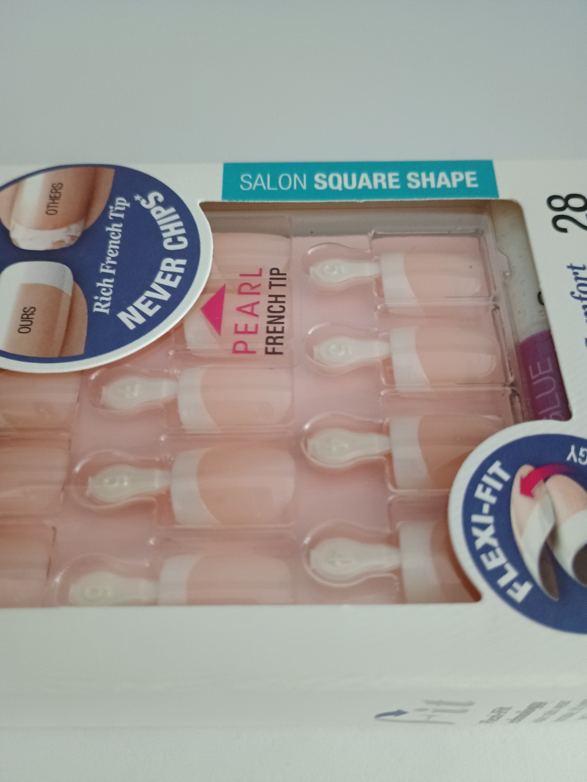 Kiss Everlasting French Glue-on Real Short Nails – String of Pearls (Pack of 1)