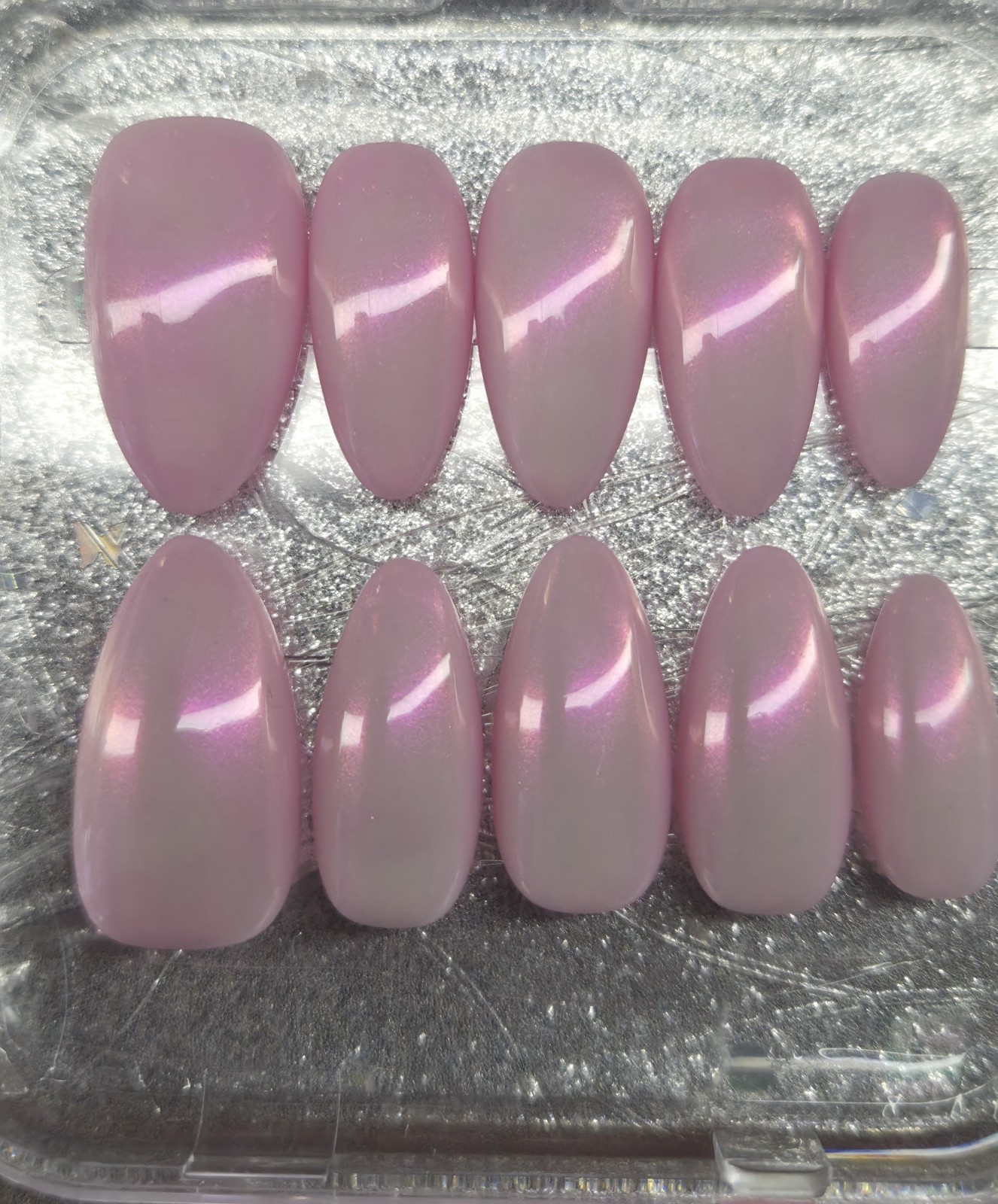 White/ Pink Color Changing Press-On Nails Set Pre-Designed Medium Almond