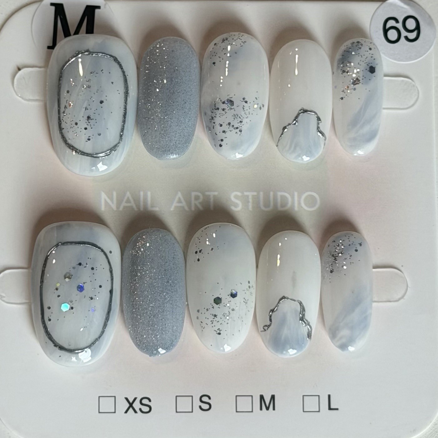 Handmade Blue Ombre Press-On Nails Short Oval Reusable Fake Nail Size M