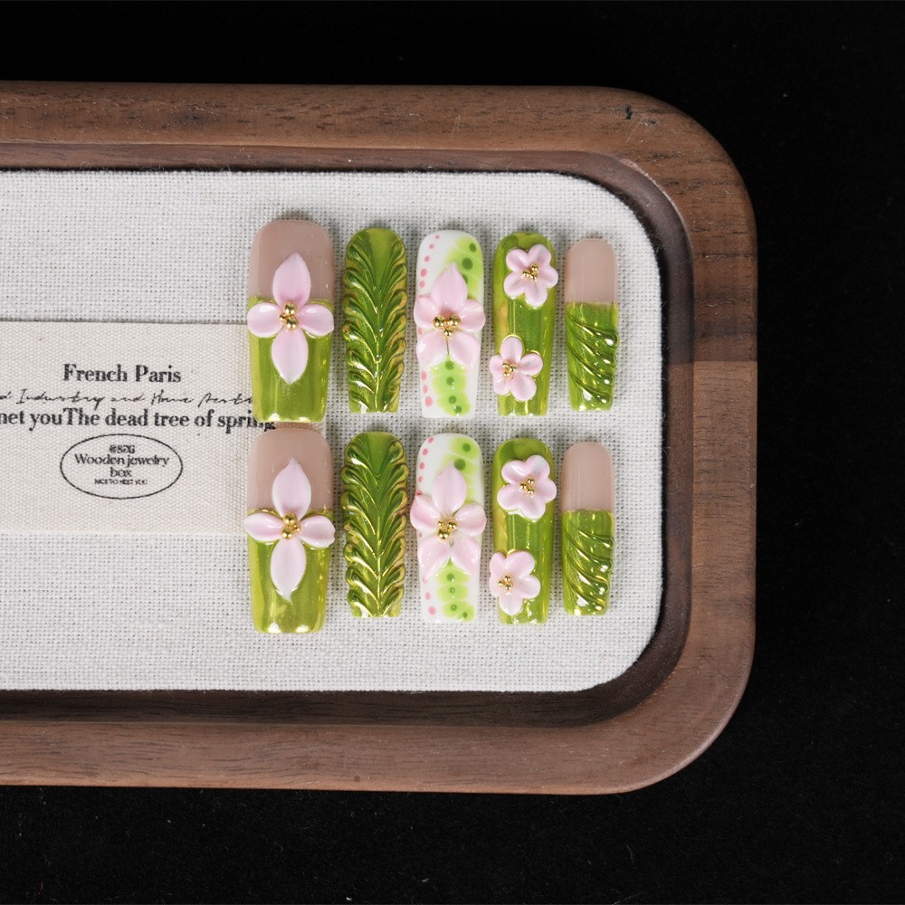 Handmade Green Nude Floral Press on Nails 3D Flower Glossy Fashion Fake Nails
