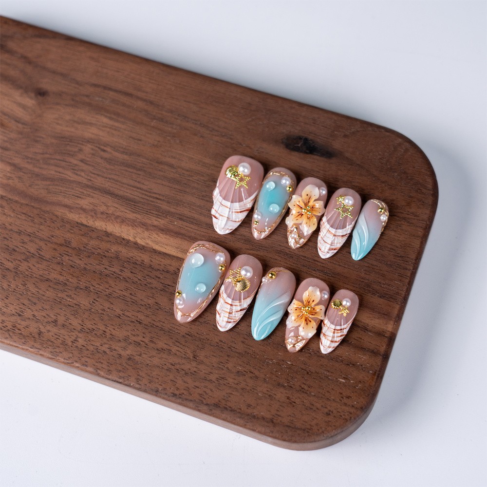 10pcs Shell Texture Almond Nails 3D Flower Pearl Gold Beach Reusable