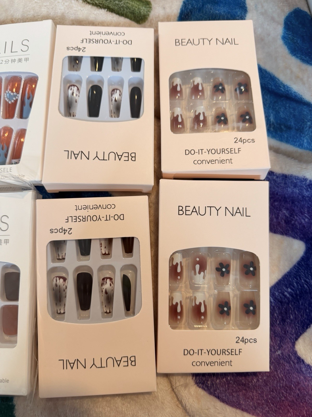 BEAUTY NAIL 8 Sets 24pc Press-On Nails Coffin Long Floral Shiny Plastic