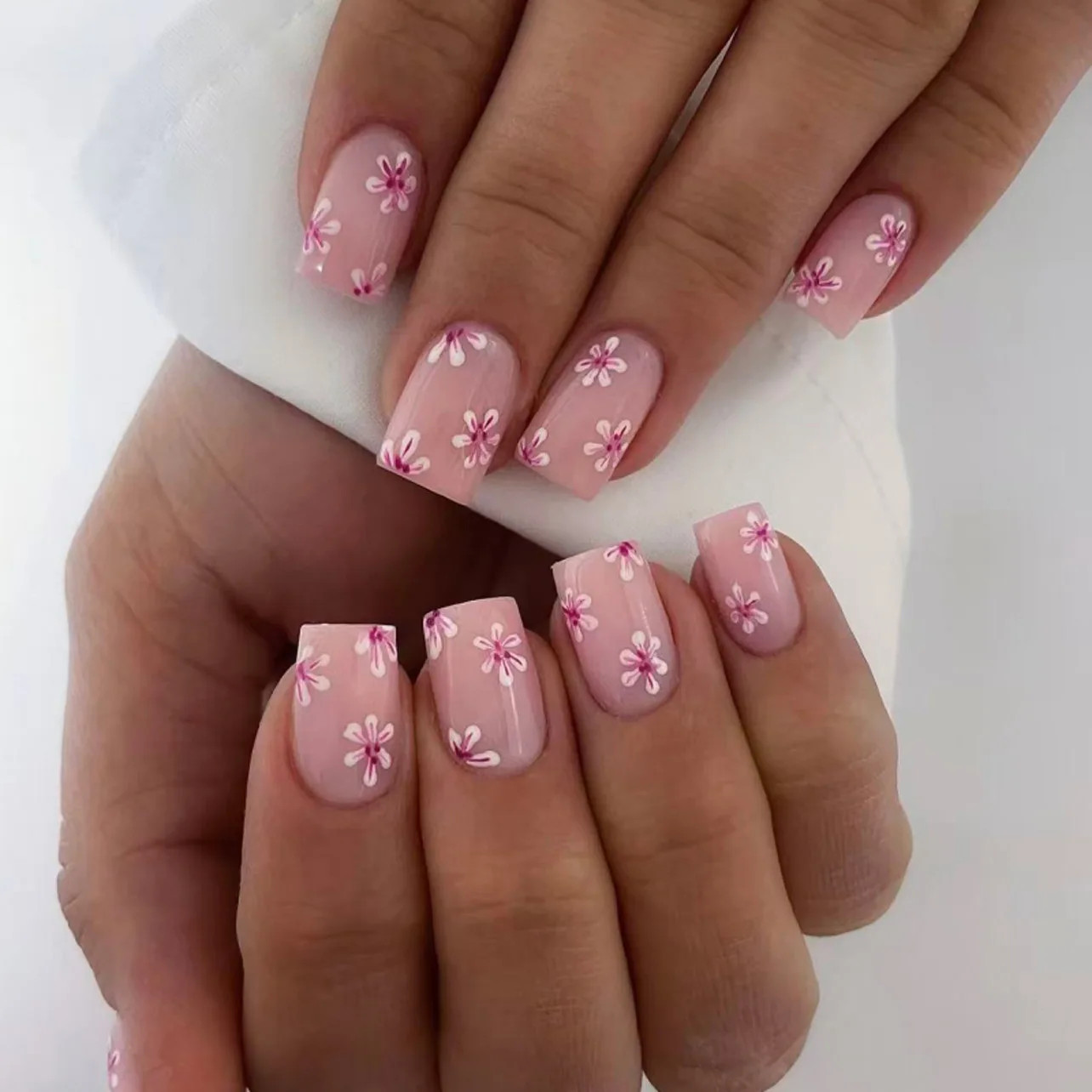 24pcs Spring White Flower Blue French Square Press On Nails