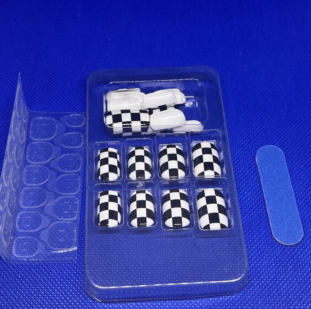 Checker Board Glossy Black White 24 piece Set Matte Finish False Press On Nails