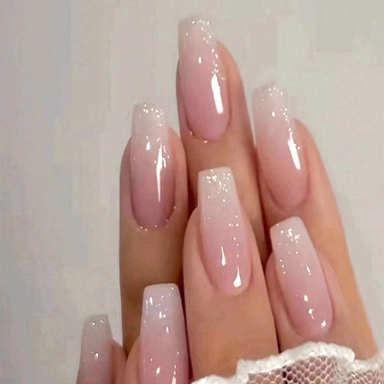 24pcs Short Square Press On Nails Cute Bride Heart White French Tips False