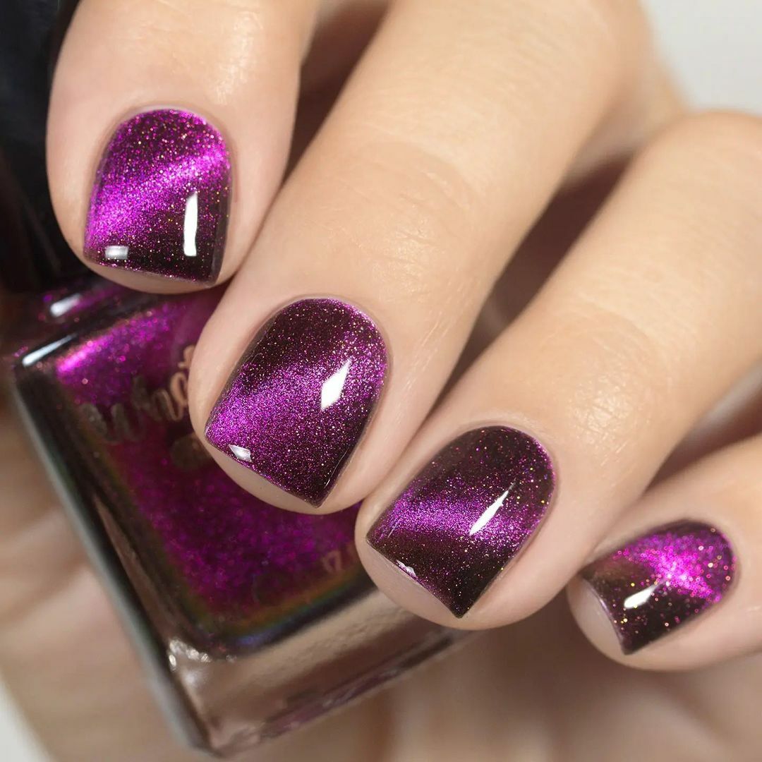 Whats Up Nails – Horsehead Nebula Regular Polish (Purple Duochrome Magnetic)