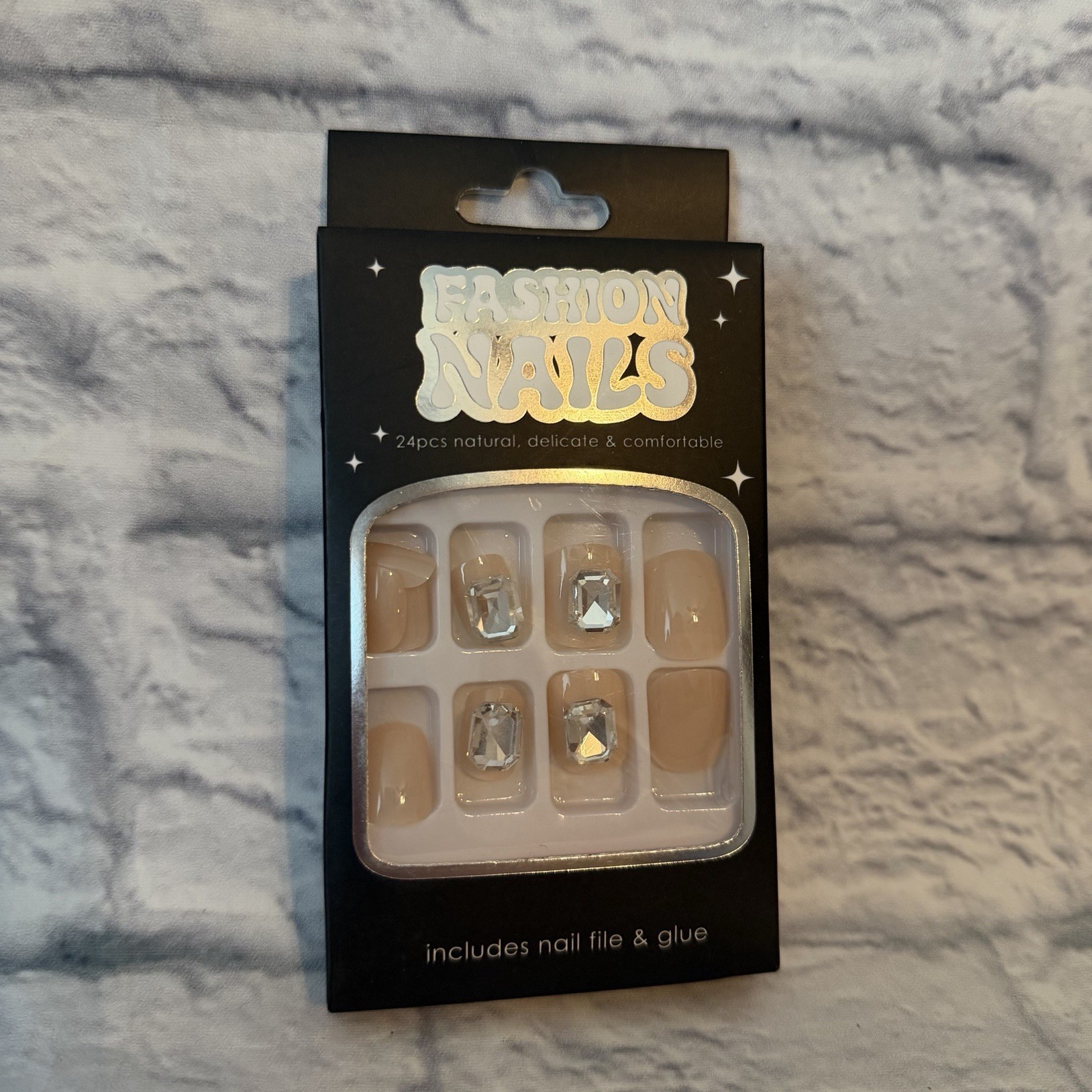 Hot Topic Fashion Nails Nude Rhinestone Press On False Nails 24pc NIB Bling Glam