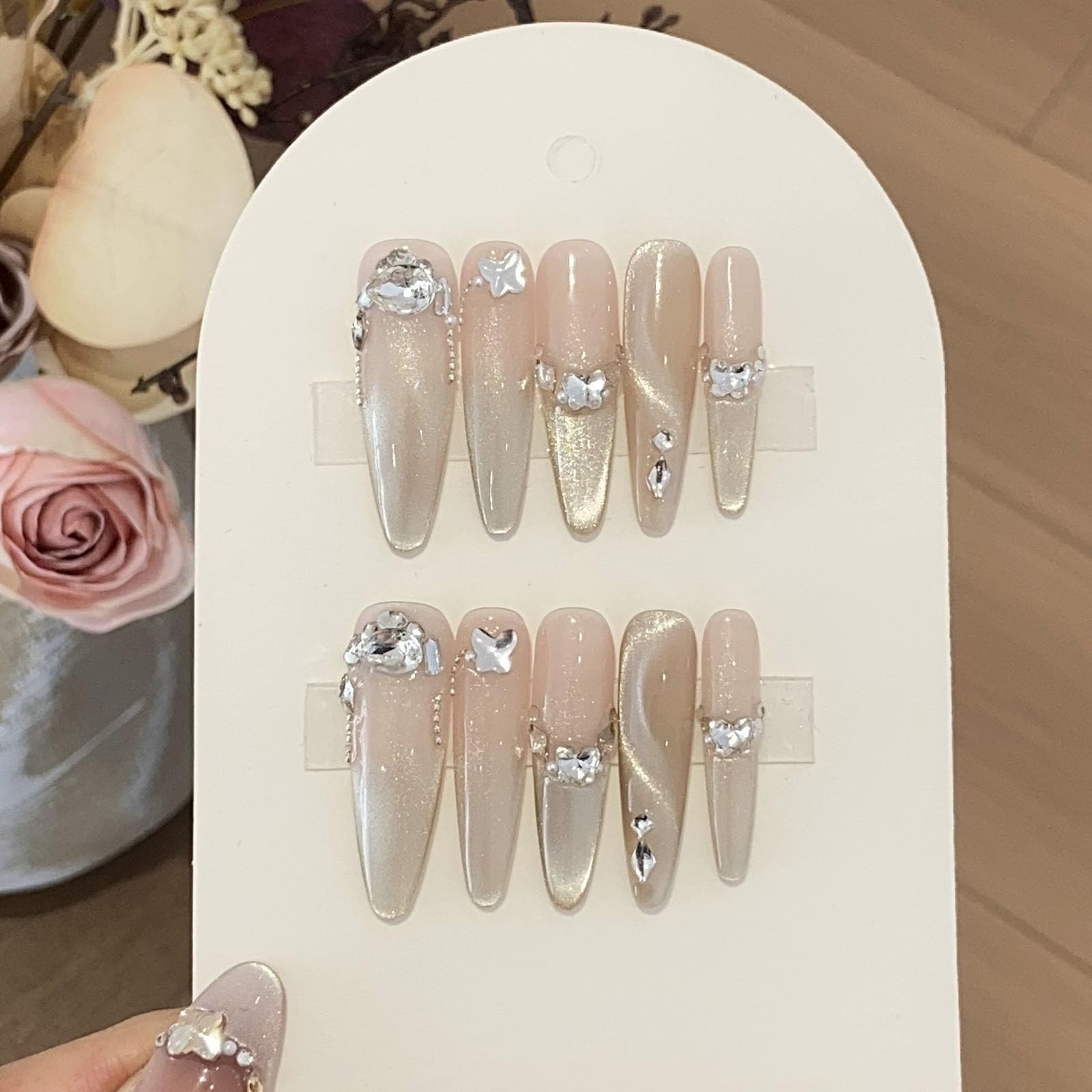 900 Special-Shaped Clear Nail Diamonds & 3200 Flat-Bottom Rhinestones Set with T