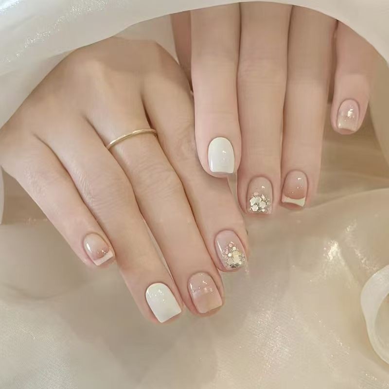 48 Pcs Nude White Glitter Press on Nails, Short Square Minimalist Fake Nails