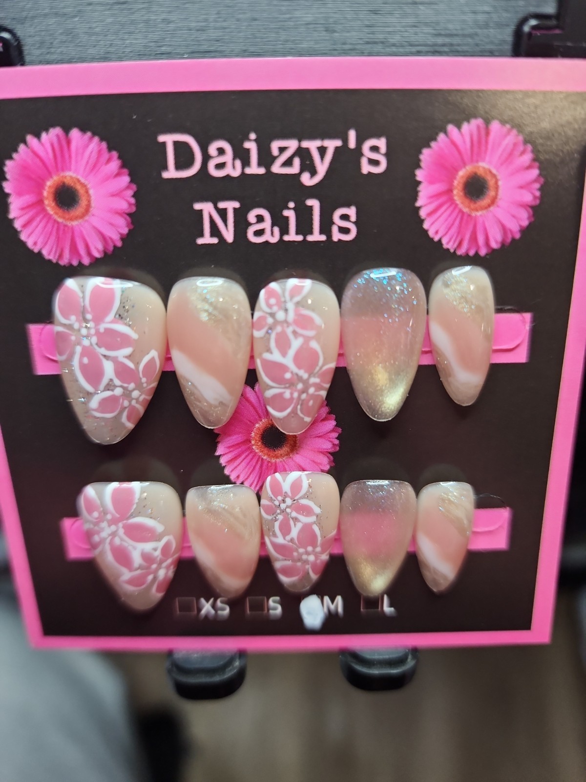 Medium Size Press-on Nail 10Pc Set Handmade Almond Pink Floral 2.0 Cm Length