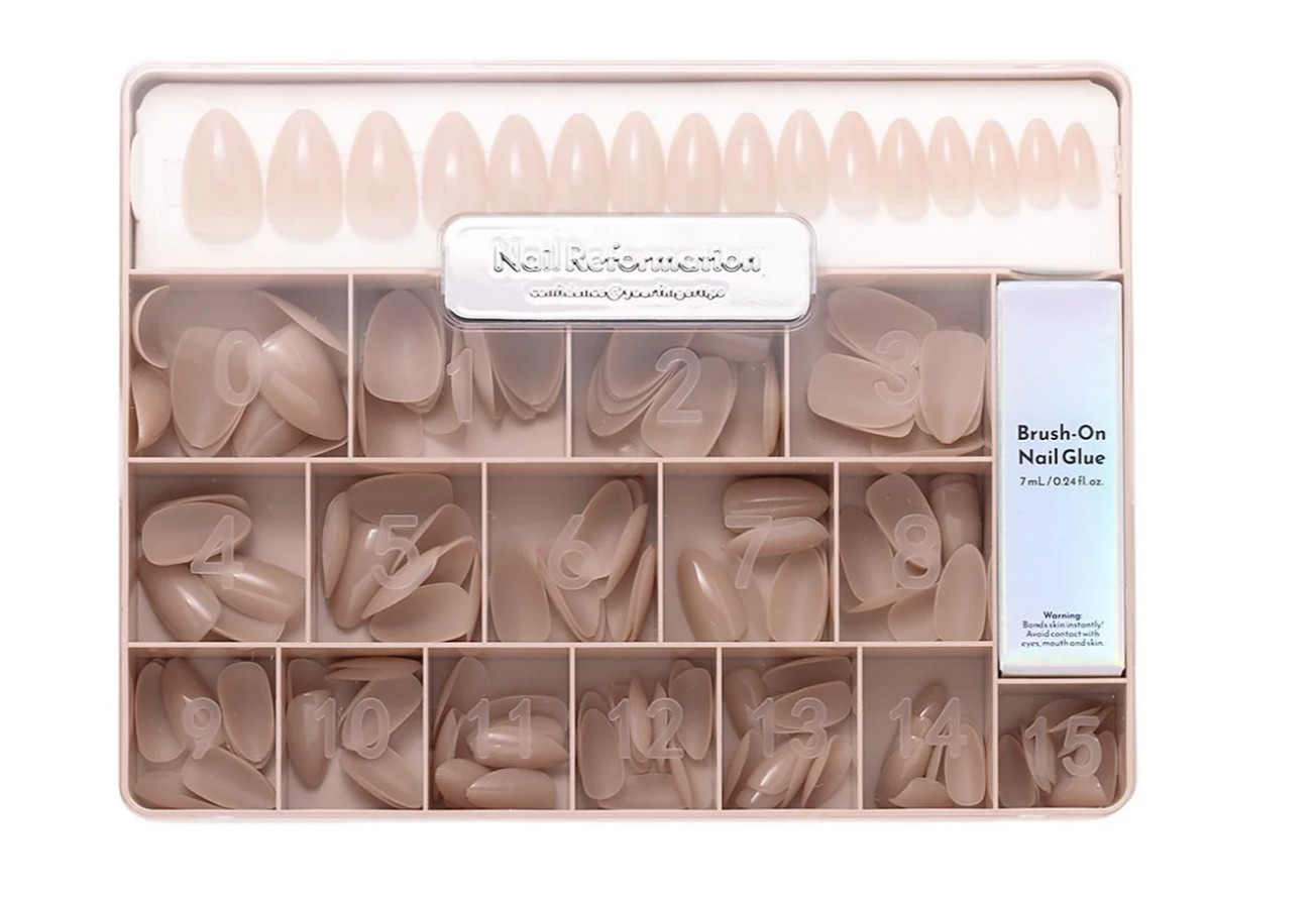 Nail Reformation Press On Nails Signature Box Almond Flannel Gray (5 sets of 32)