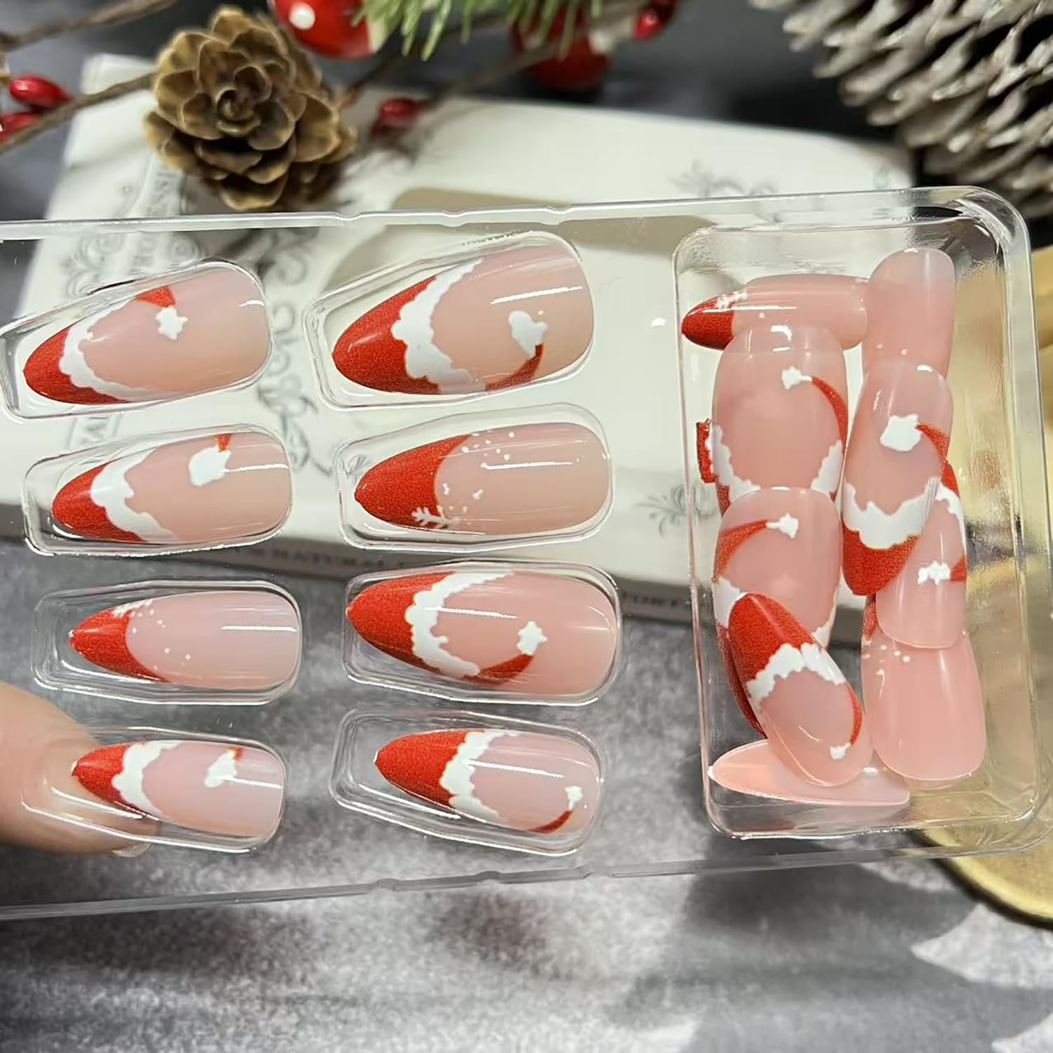 Christmas Press on Nails Medium Almond Fake Nails with Santa Hat Snowflake De…