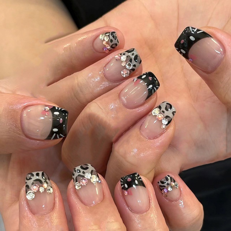 48Pcs-Short Leopard Press on Nails Square Nail Art Black Cat French Tip Gemstone