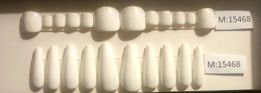 Pearl White Toe and Finger Nails + Custom Box | False Nails | Medium & Large