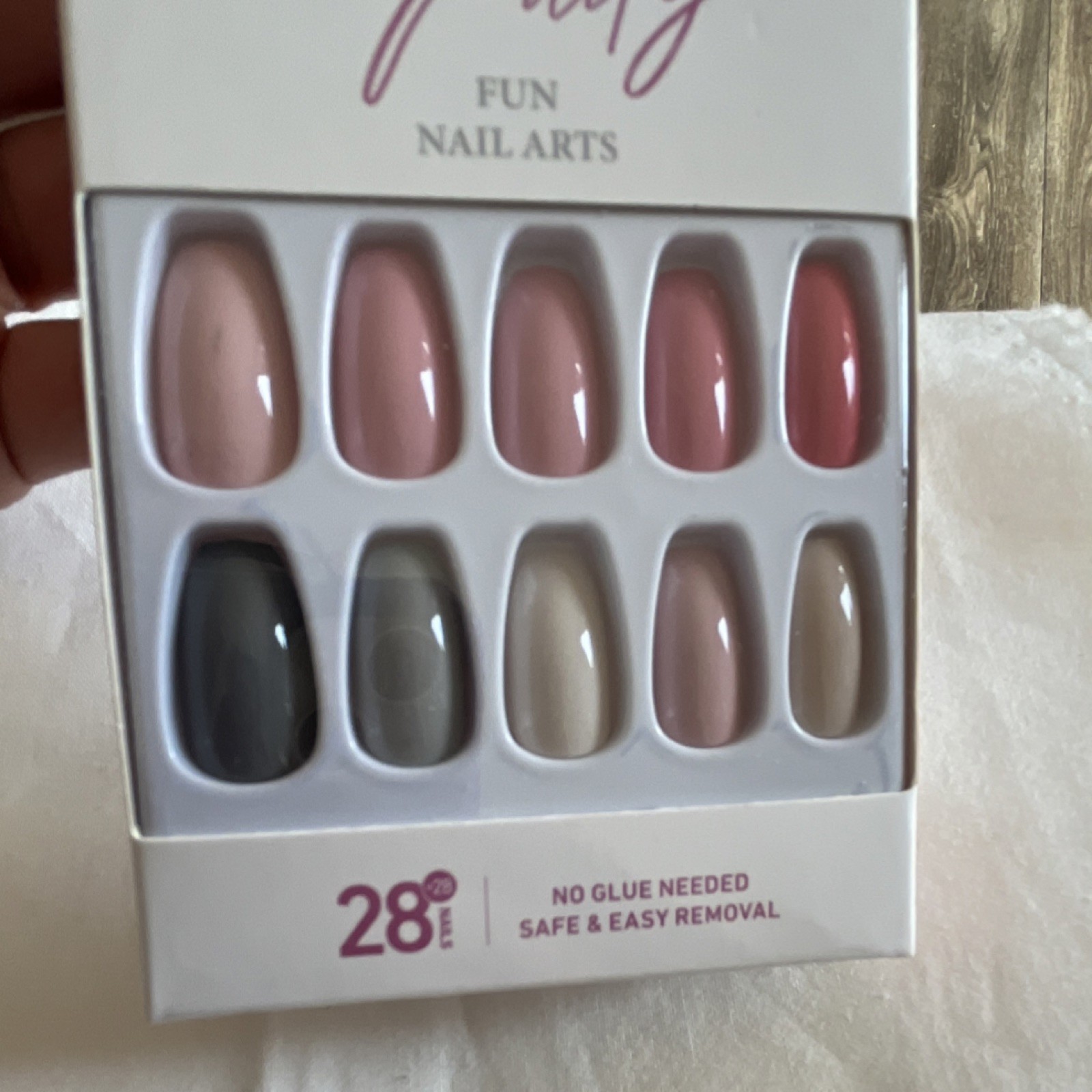 Vamony Press-On Nails Pink Gray Beige Red Gel Oval Self-Adhesive Full Cover