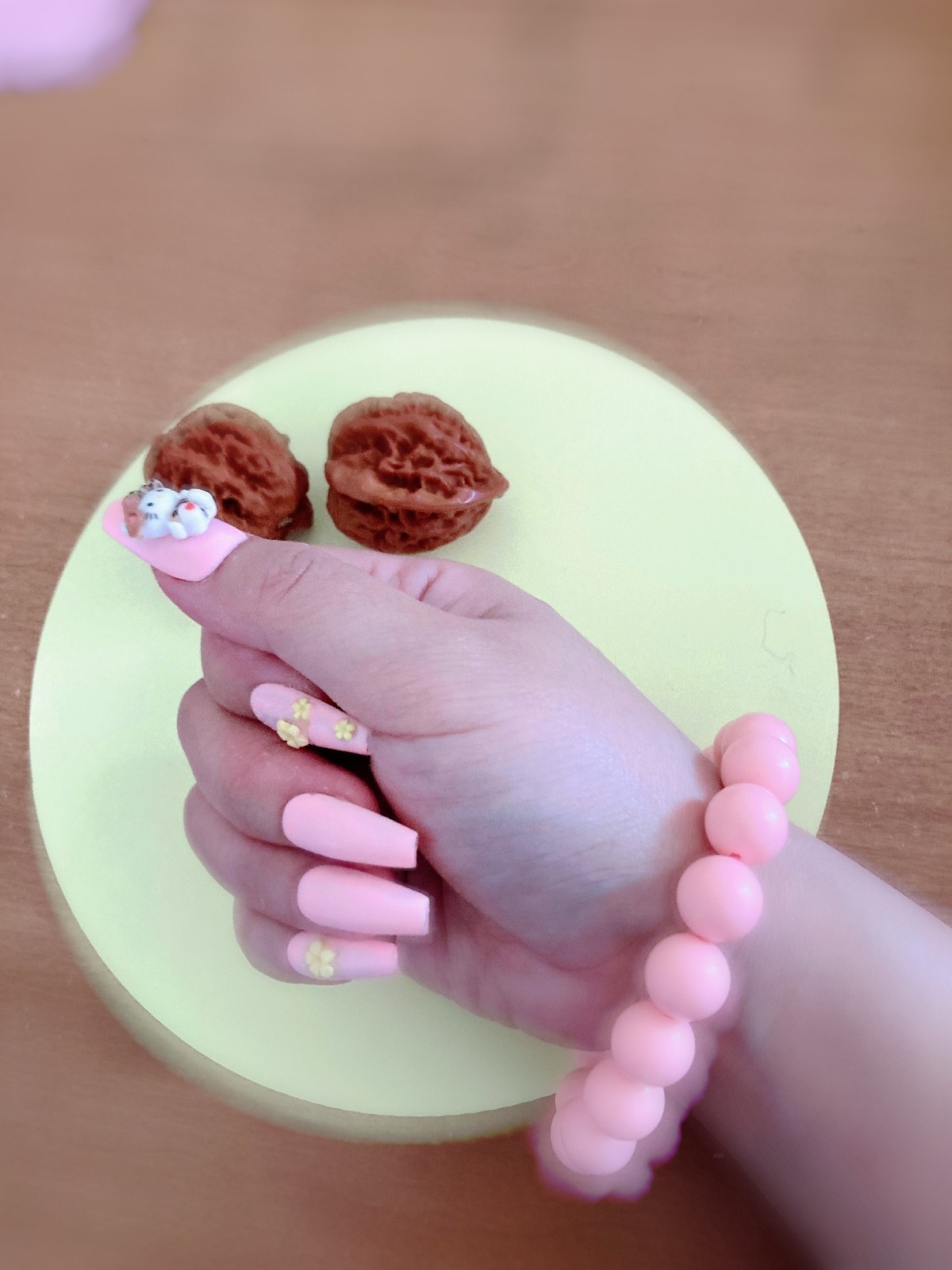 NAILS & NAIL ART