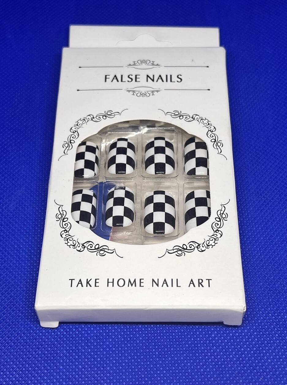 Checker Board Glossy Black White 24 piece Set Matte Finish False Press On Nails