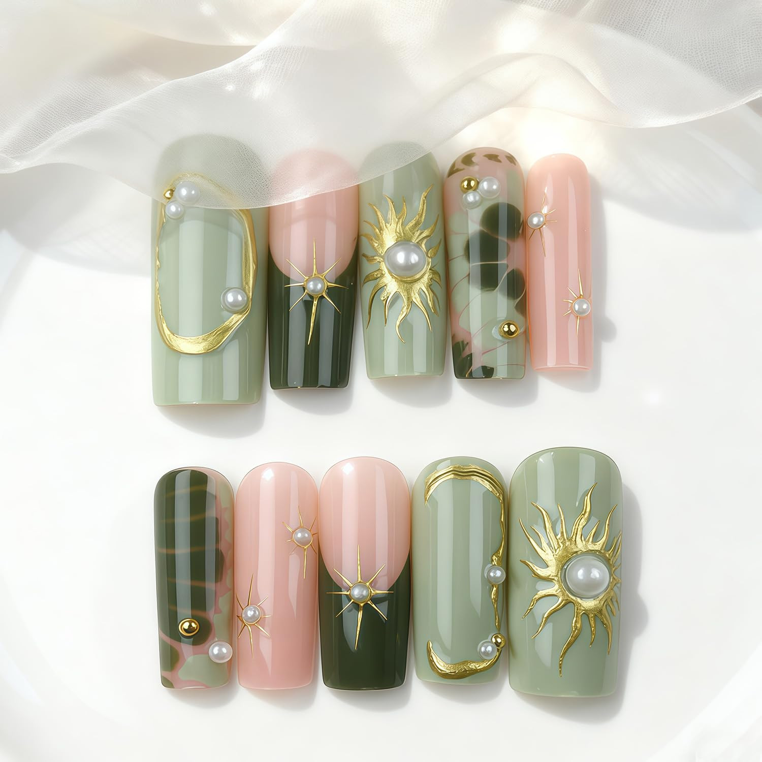 24Pcs Green Press on Nails Long Square Fake Nails with Gold Sun Starburst Lines