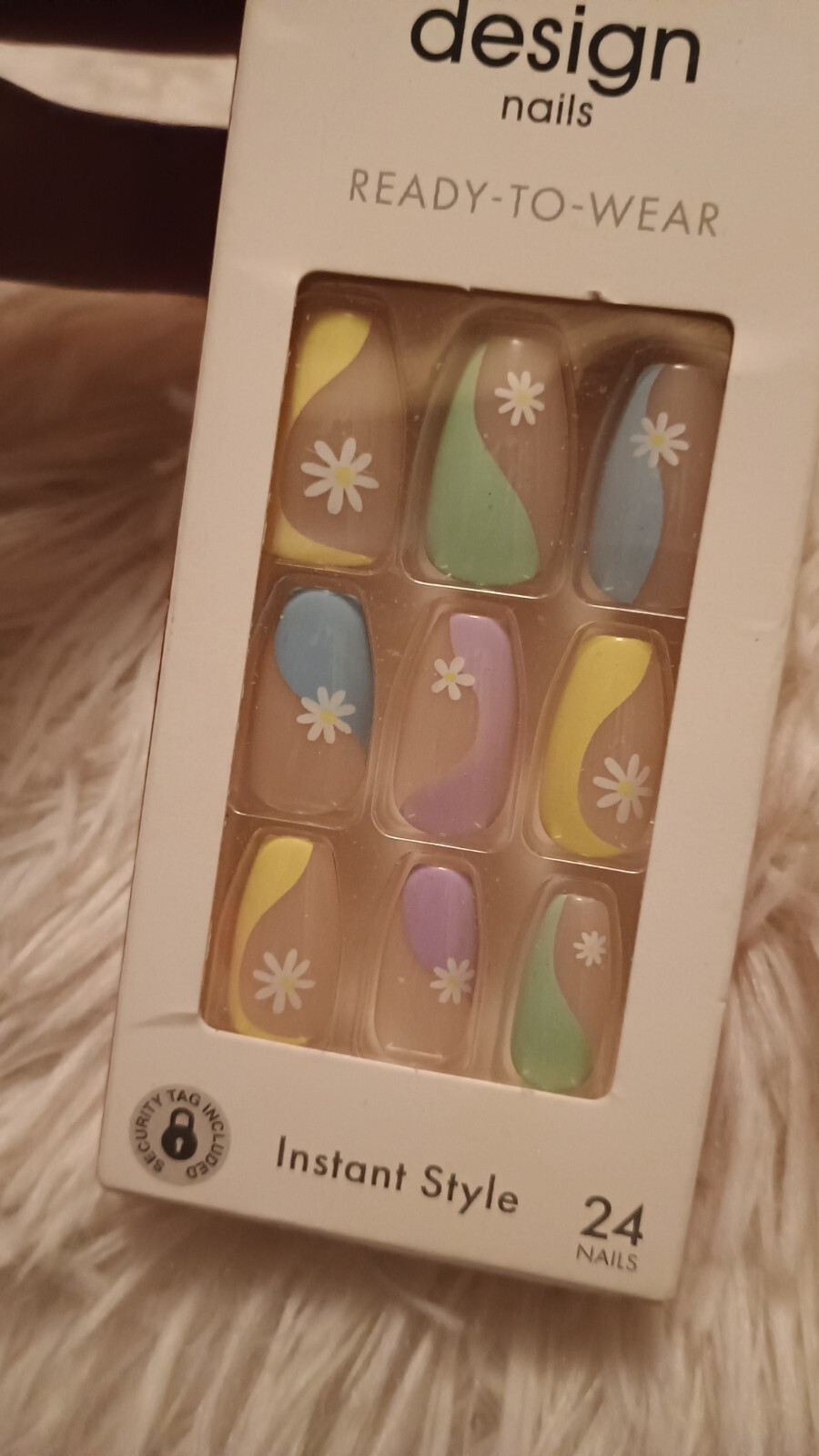 KISS Design Nails, MAGIC CARPET RIDE, Colorful Pastels, Nude,Wavy, Daisies, Glue