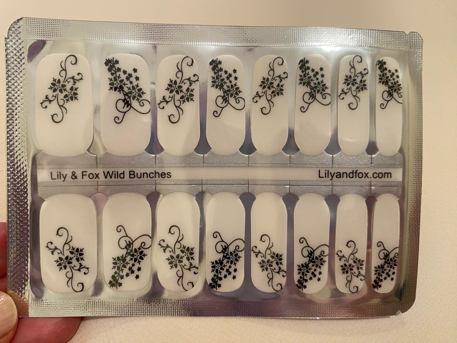 Lily and Fox Manicure Nail Wraps