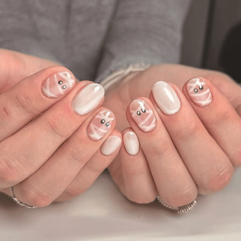 48Pcs-Short Oval Milky White Mummy Ghost Simple Halloween Press on Nails