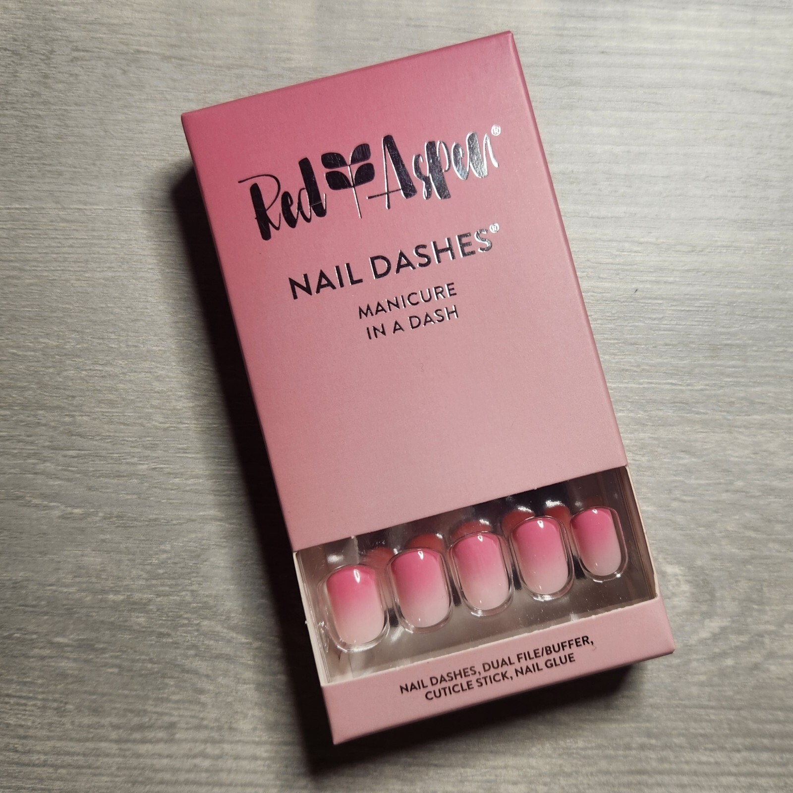 Press On Nail Scarlette’s Tropical Smoothie Spring Summer Vacation Red Aspen
