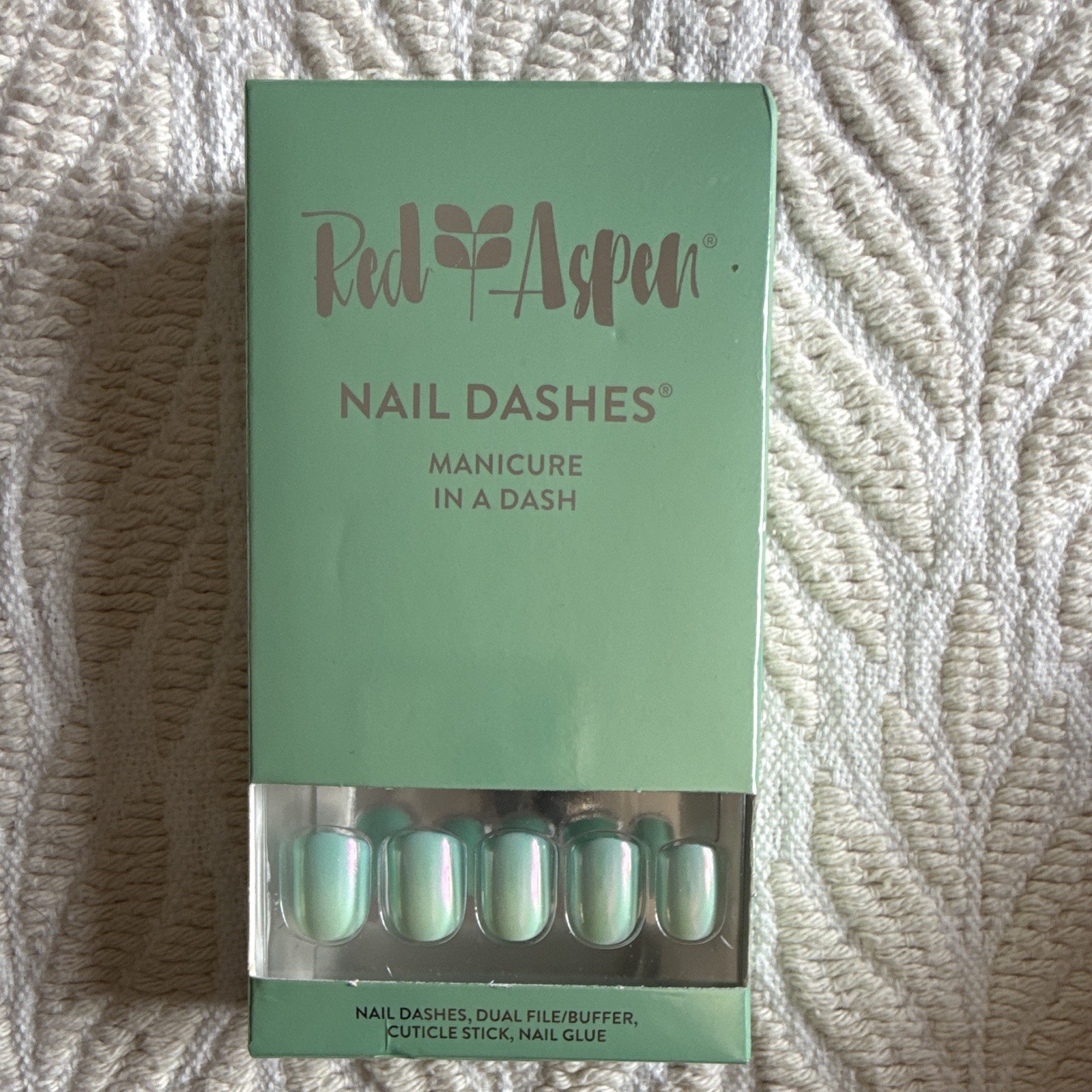 Red Aspen Nail Dashes Press-On Nails Lot of 3 Shiny Glue Selma Melinda Hayden
