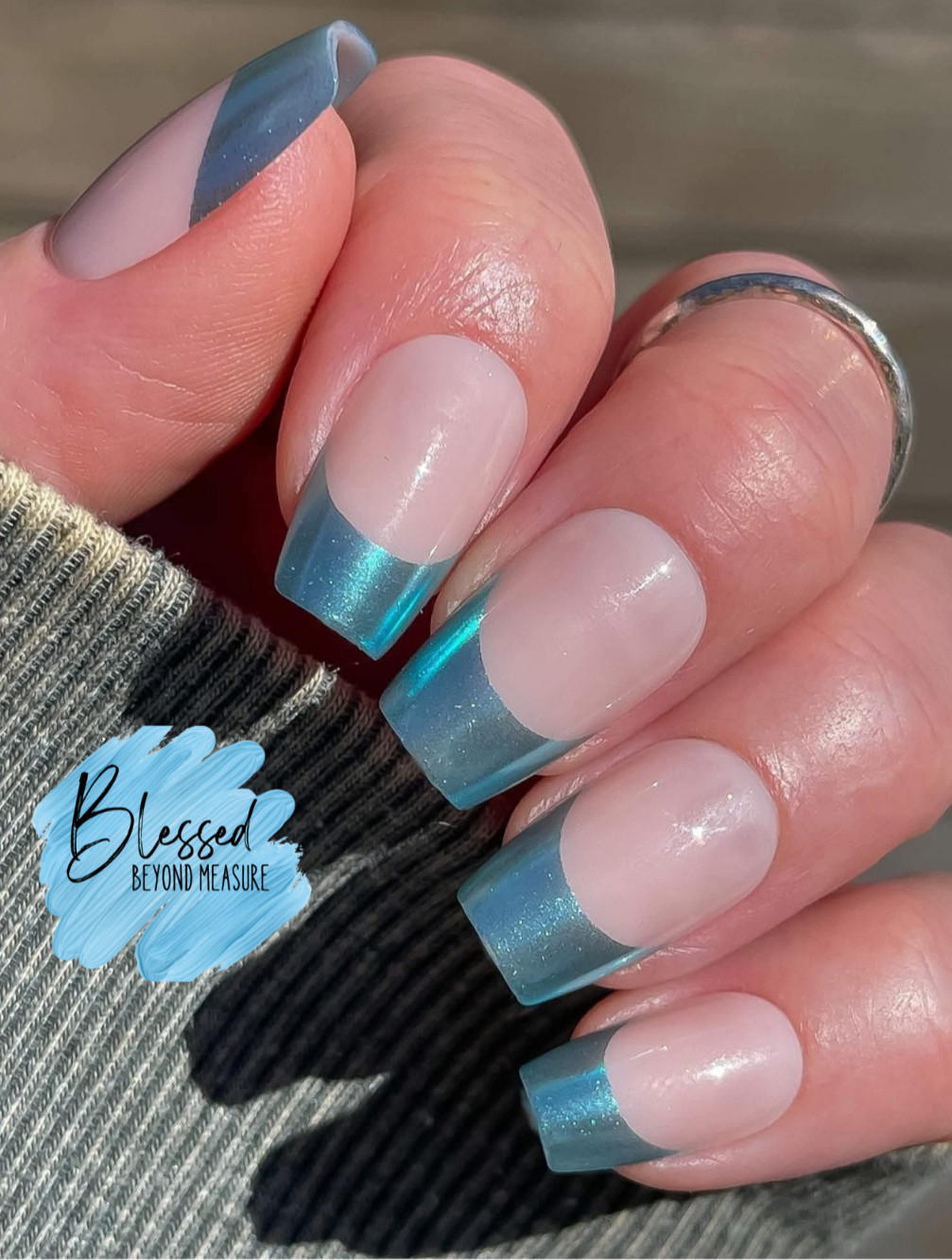 Red Aspen Press On Nails~Blue Skies Ahead, Bebop Medium Coffin Chrome French