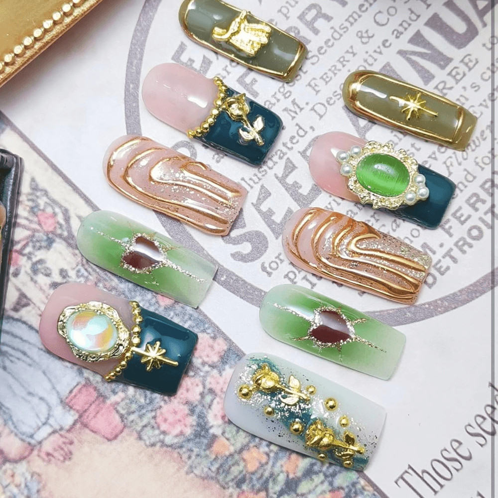 SMALL Green Royal Theme Nail Design Square Press-On Nails Hexagram Nail Art