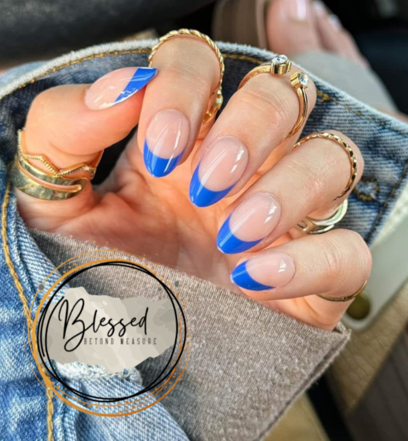 Red Aspen Press On Nails- Spirited Spencer-ACRYLIC Blue French Medium Almond