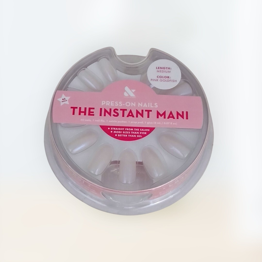 Olive & June Press-On Nails THE INSTANT MANI 42ct Medium Length PINK GOLDFISH
