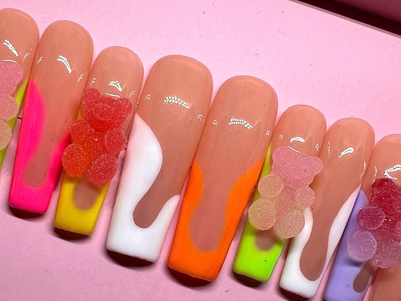 Luxurious Handmade Acrylic Press On Nails – C5 – High Quality & Reusable