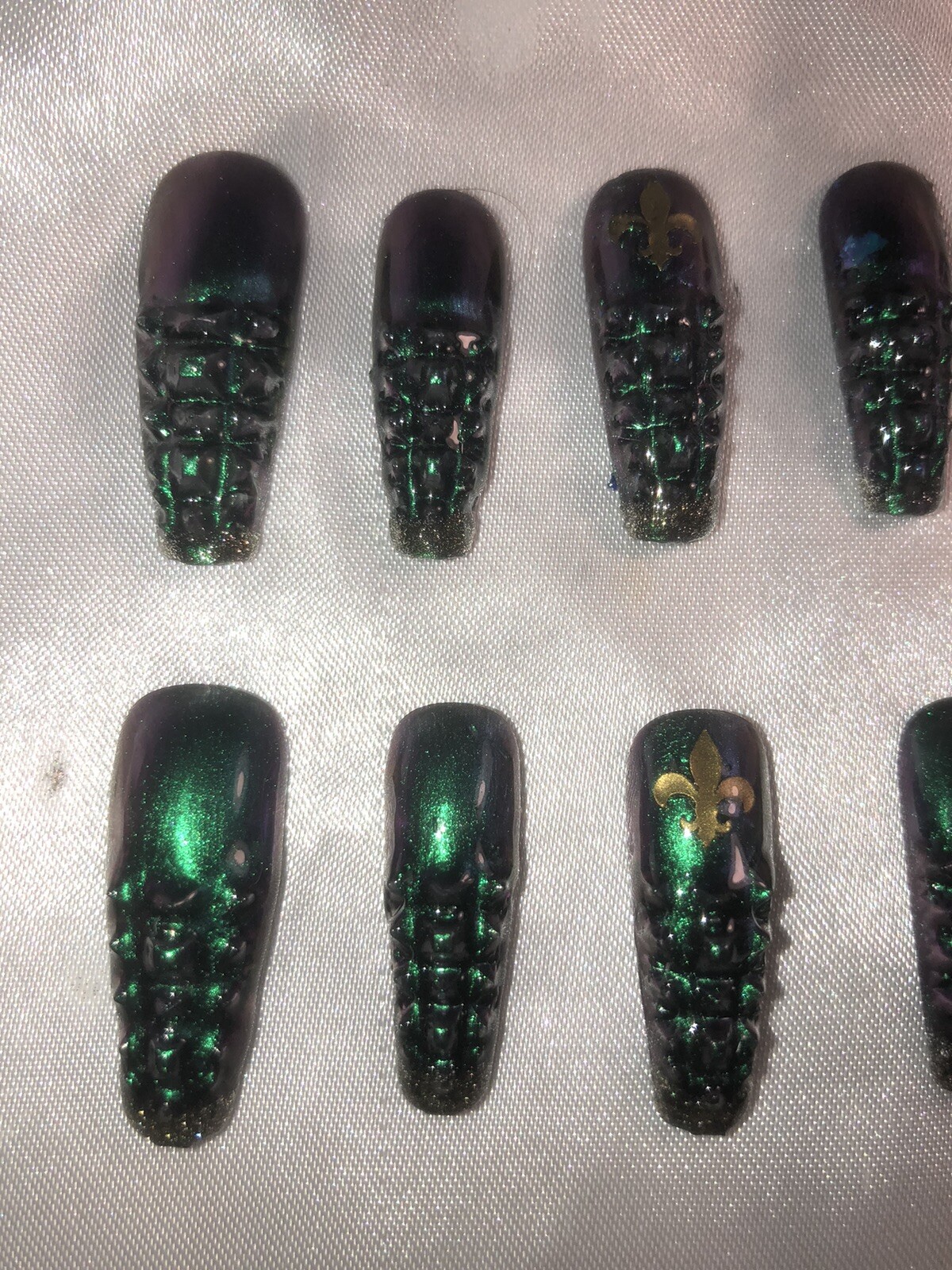 Z NAILZ!/Z CLAWZ! Gorgeous Set Of LA MARDI GRAS Gator Textured Press On Nails