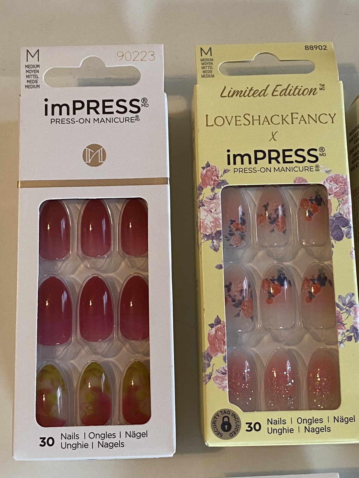 Kiss impress Medium Press On Nails x6-Love Shack Fancy Pink Floral White Glitter