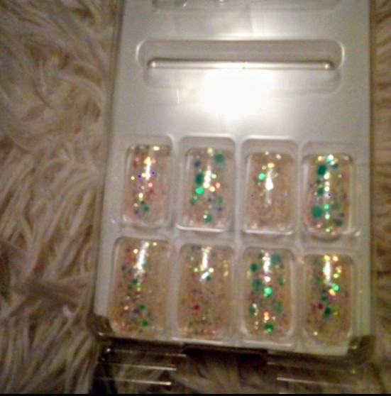 KISS Allure HOW DAZZLING, Glittery Confetti Nails, Glue, FA03, Holiday Glam🎊