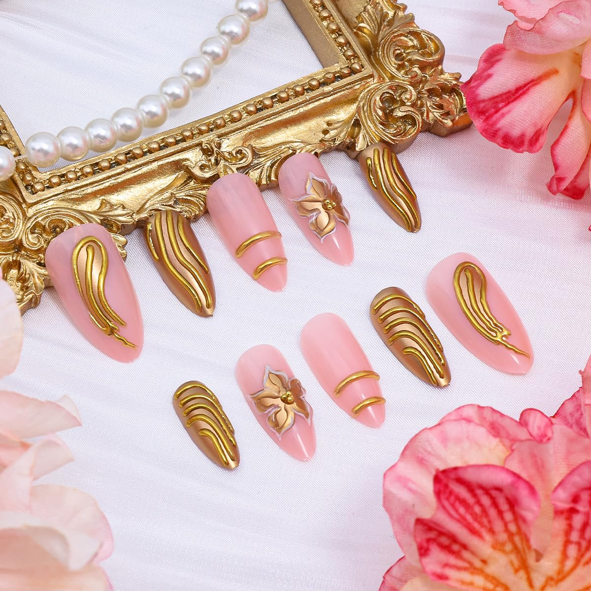 24Pcs Gold Flower Press on Nails Medium Almond Fake Nails Gold Chrome Full Cover