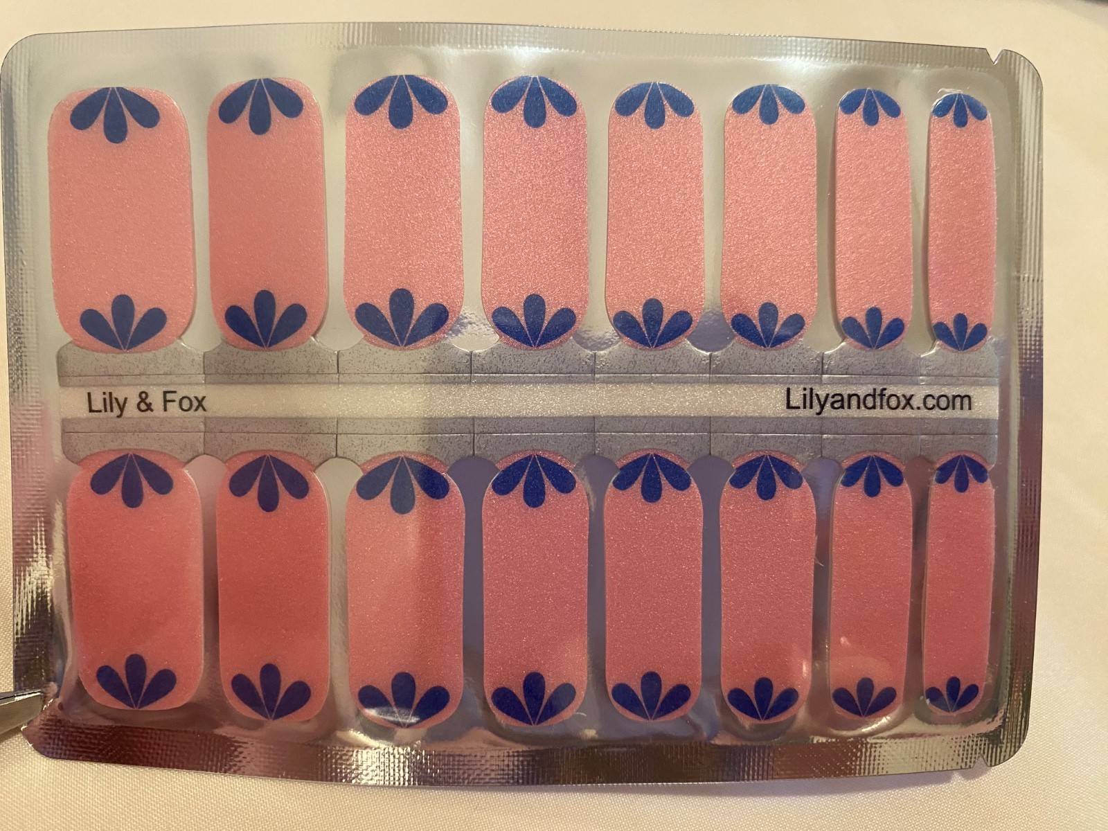 Lily and Fox Manicure Nail Wraps