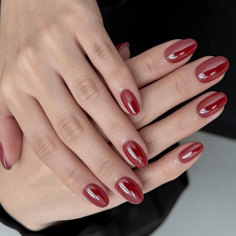 Oval Shape Short False Nail In Red Color Set Of 32Pieces Artificial Nail