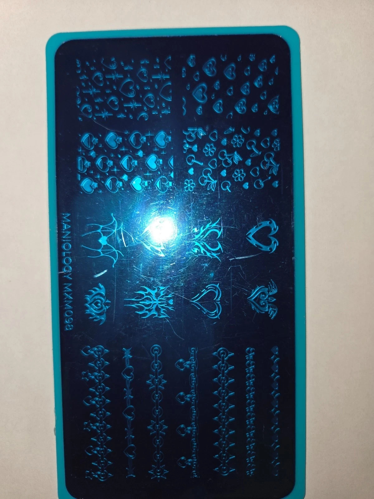 NEW Maniology MXM097 MXM098 Hearts and Chains Nail Stamping Plates