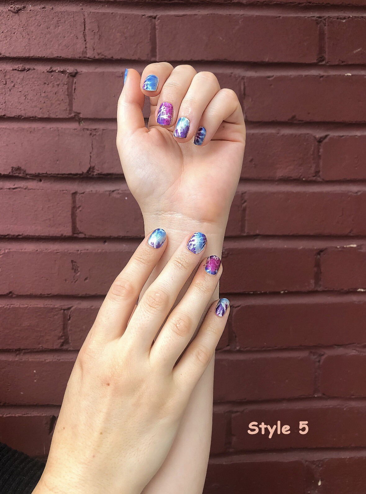 Tie dye nails