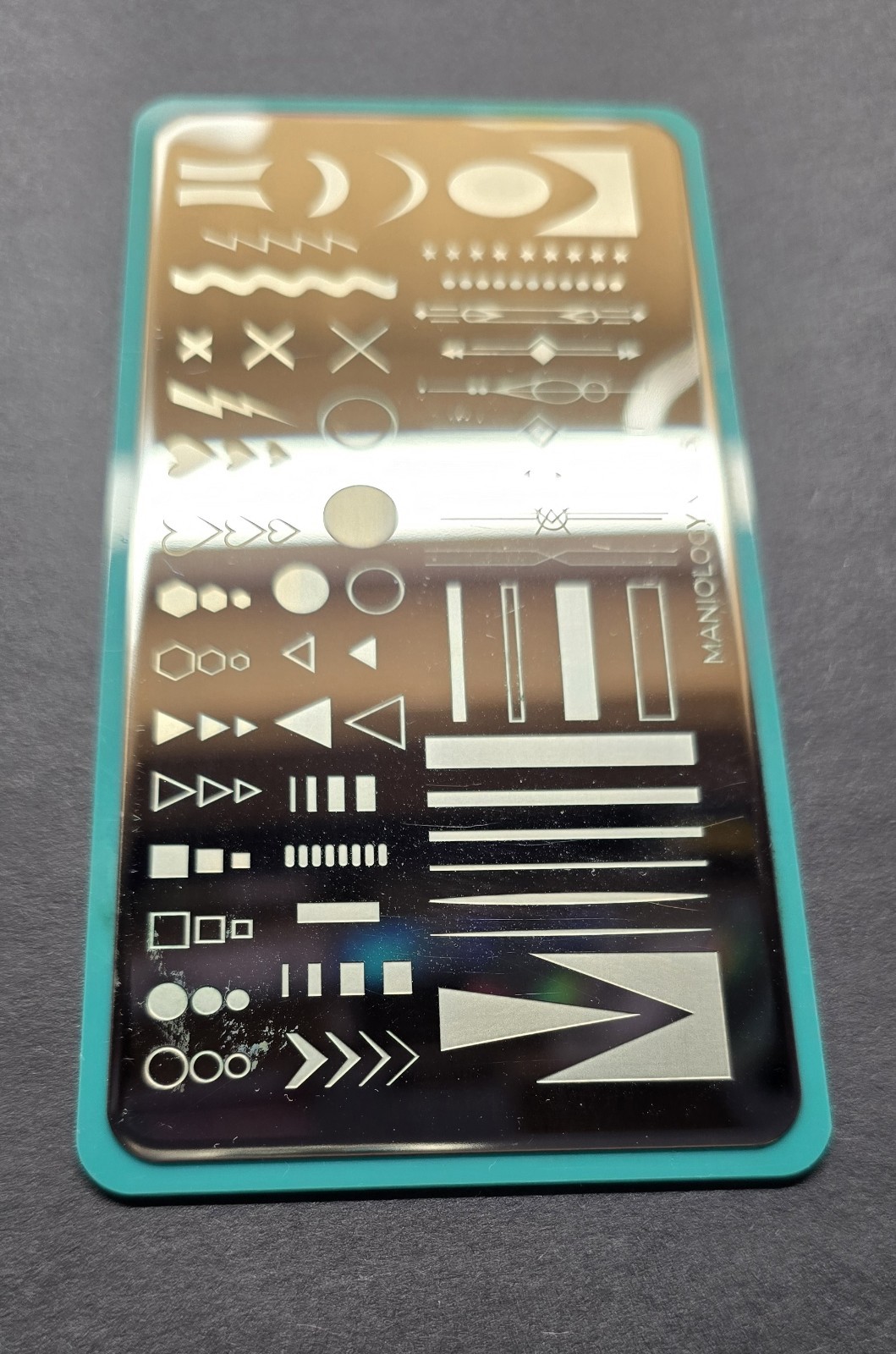 Maniology M053 Classique Love Your Accent Nail Stamp Plate Hearts Tribal Stripes